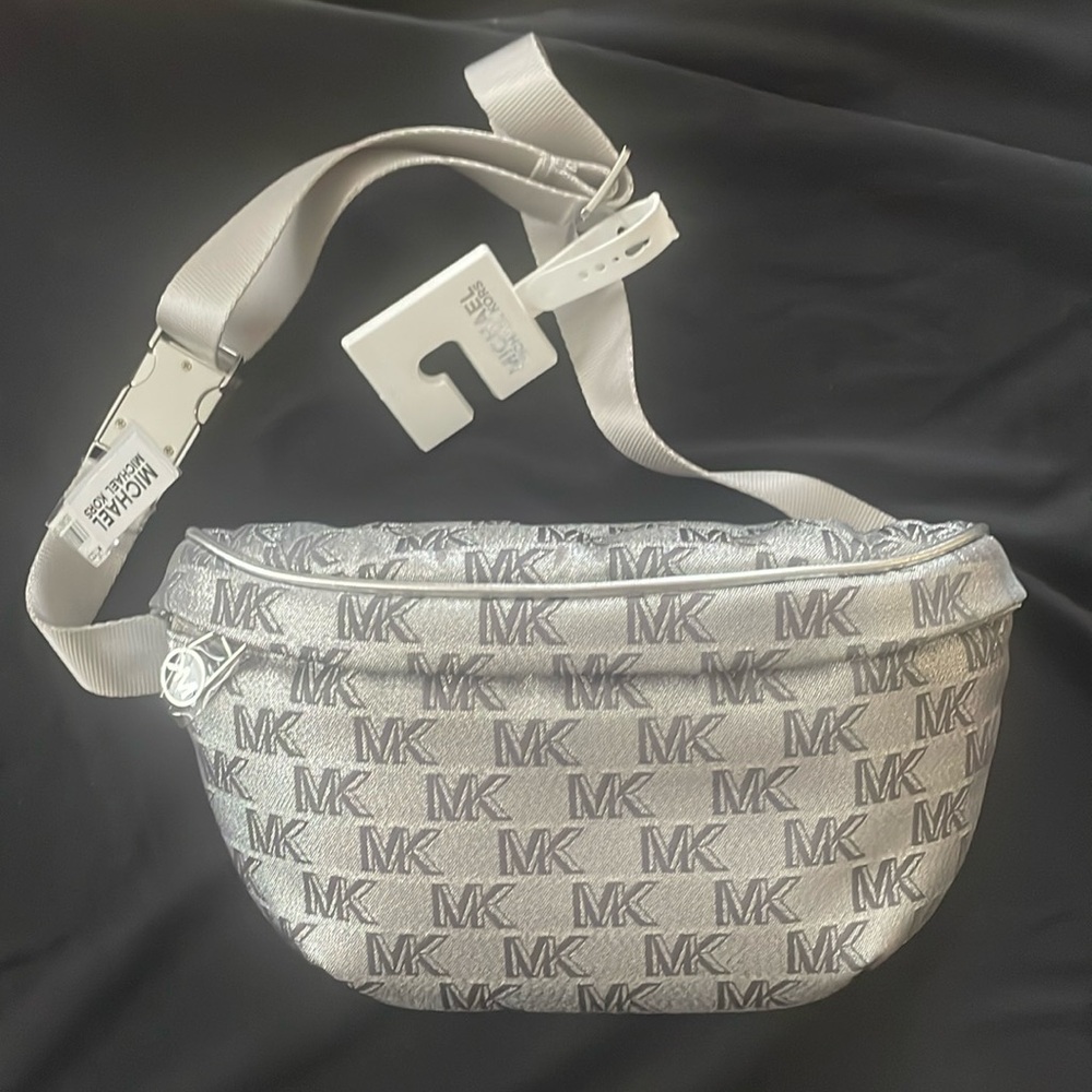 MICHAEL KORS Fanny Pack NWT